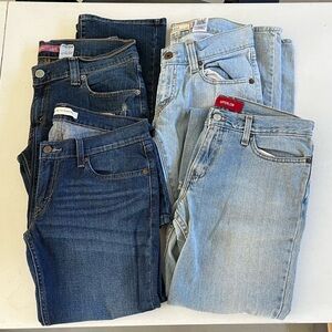 Women's Levi's Low Rise Jean Bundle Size 9